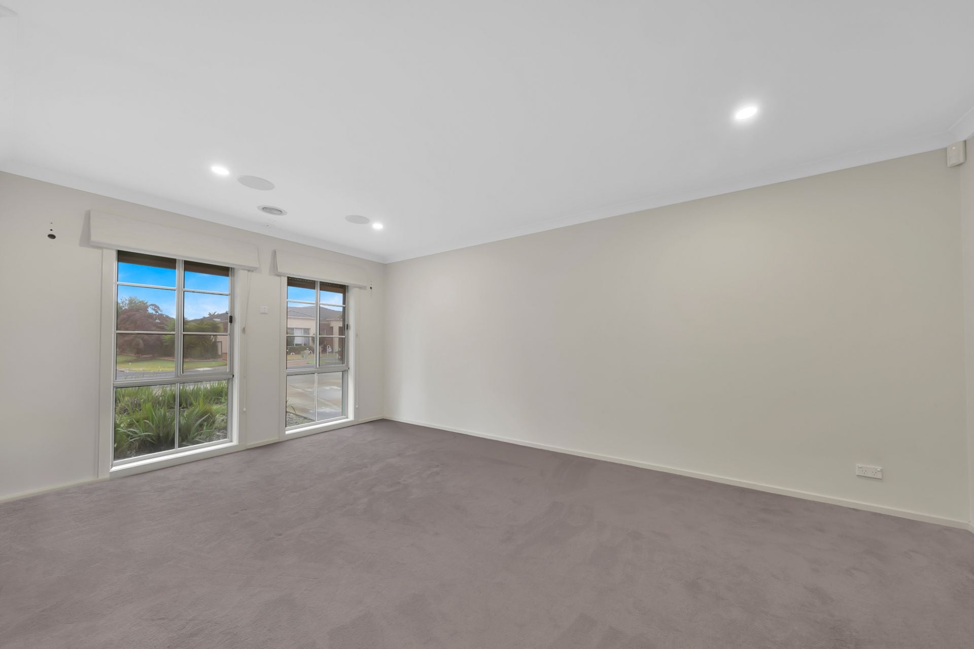 Spacious 4-Bedroom Family Home!
