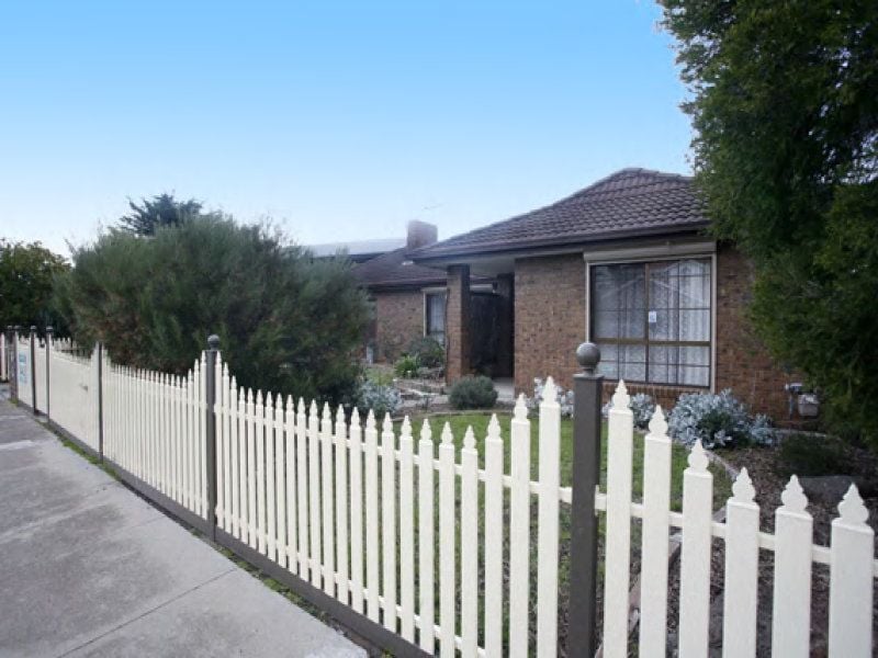 11 Cheasley Place, Altona Meadows - Thumbnail 3
