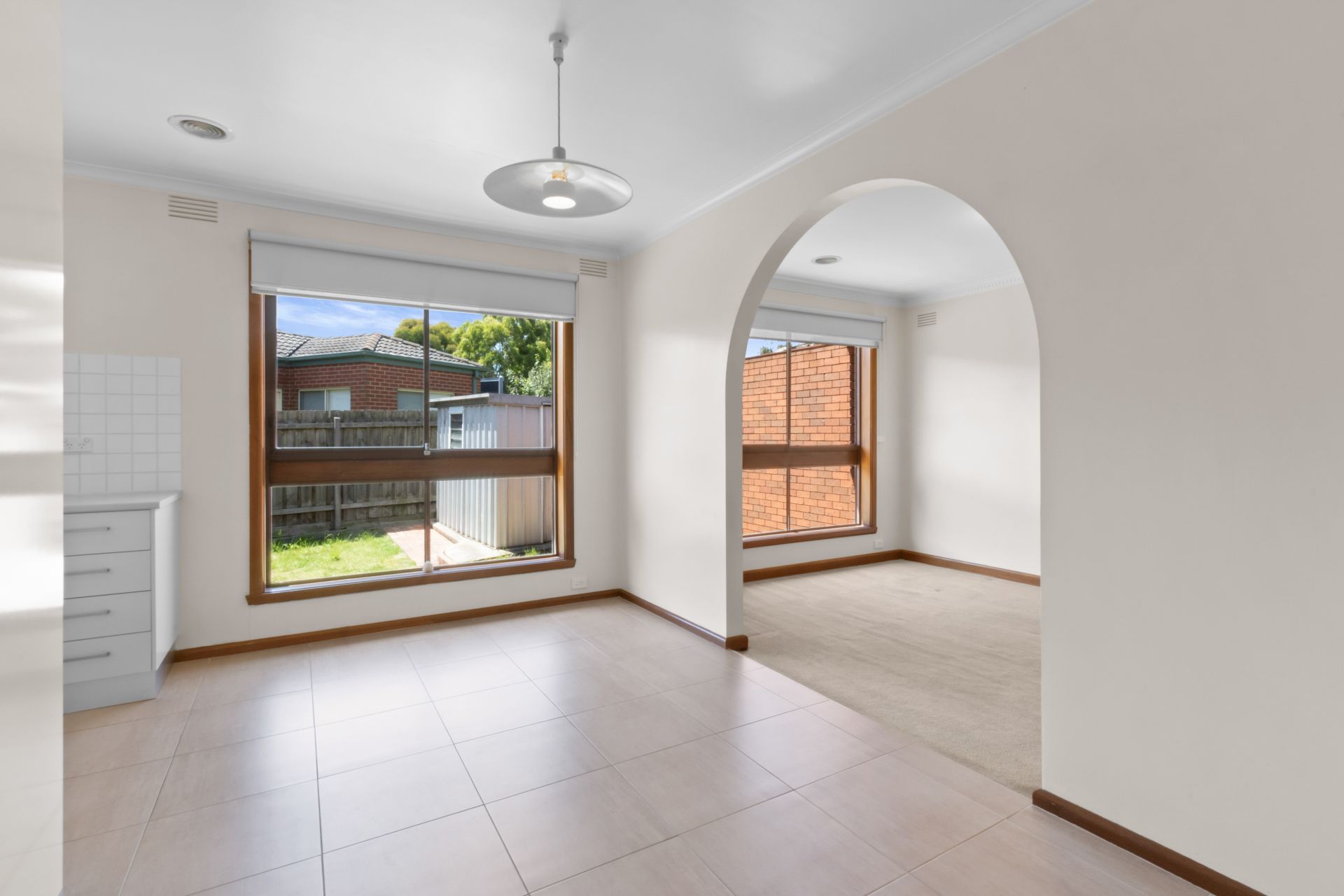 Immaculate unit in ideal locale