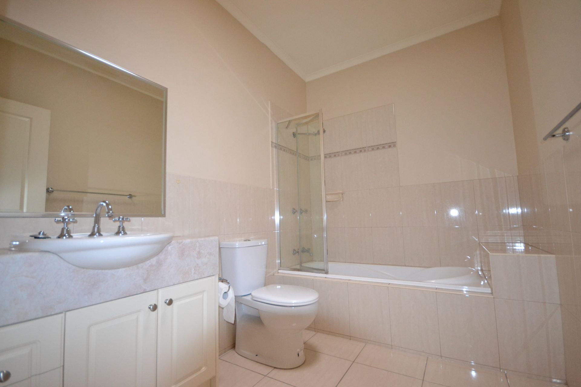 SPACIOUS AND IN PRIME LOCATION