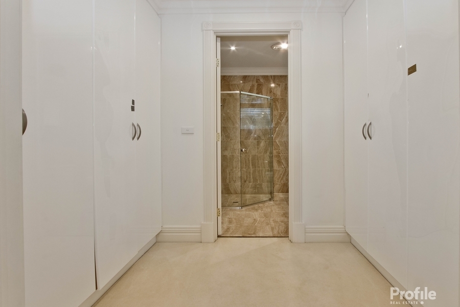 1/7 Charra Street Hyde Park 5061