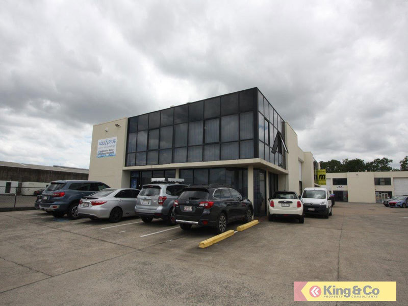 OWNER MUST SELL NOW! THIS PROPERTY WILL BE SOLD WELL UNDER MARKET VALUATION!