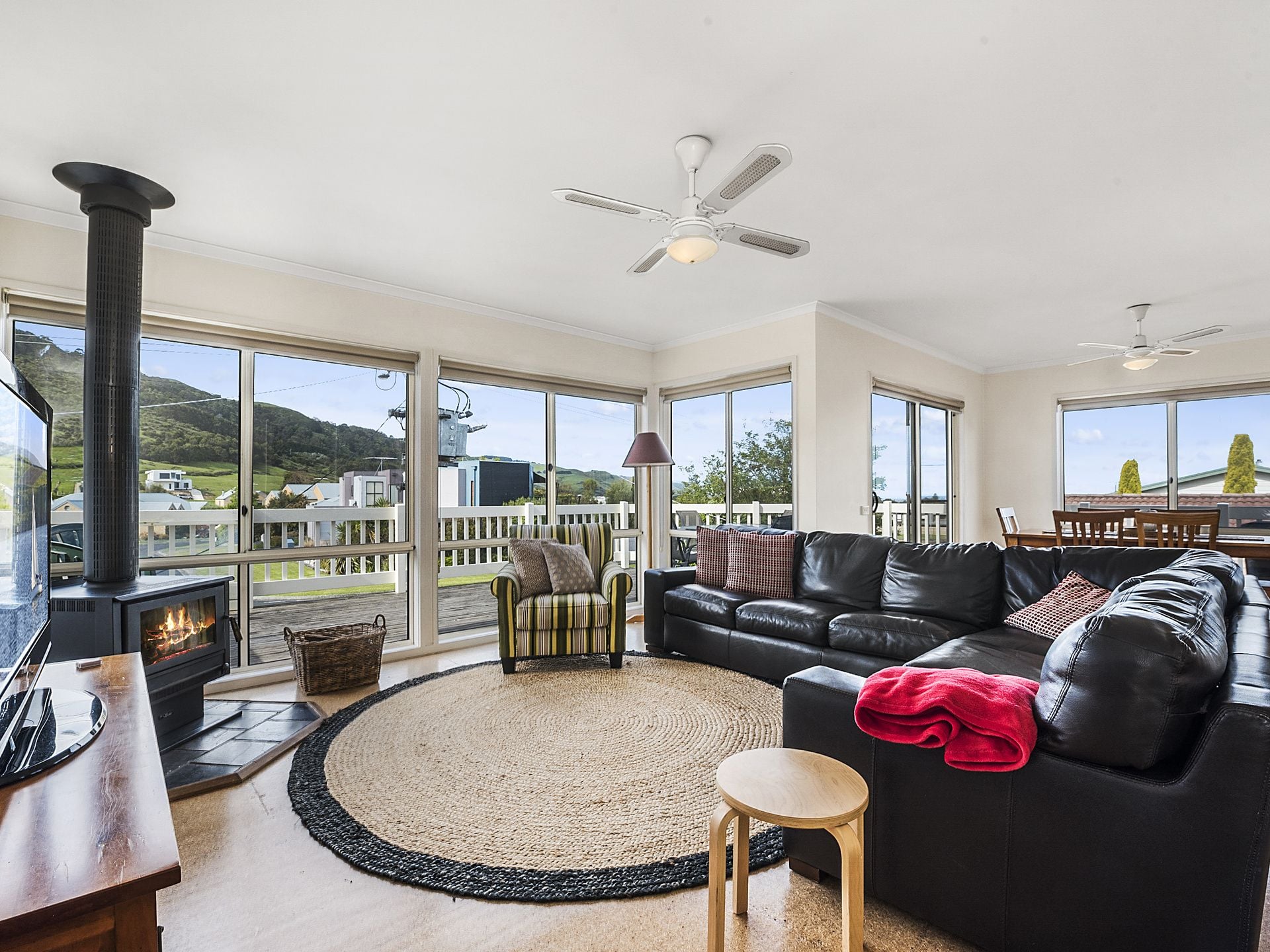 65 Cawood Street, Apollo Bay - Thumbnail 3