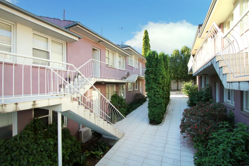 11/141 Clarke Street, Northcote