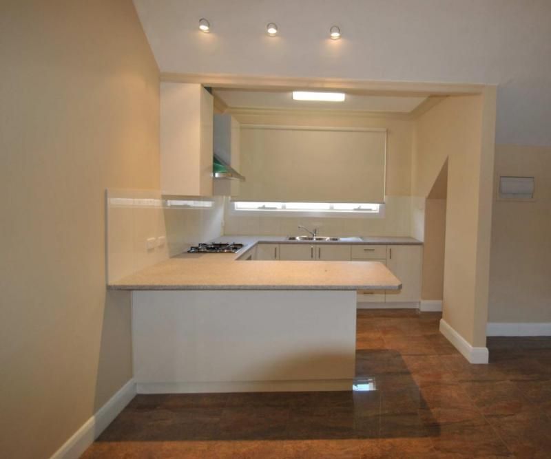 2/40 Carlisle Street, St Kilda - Thumbnail 3