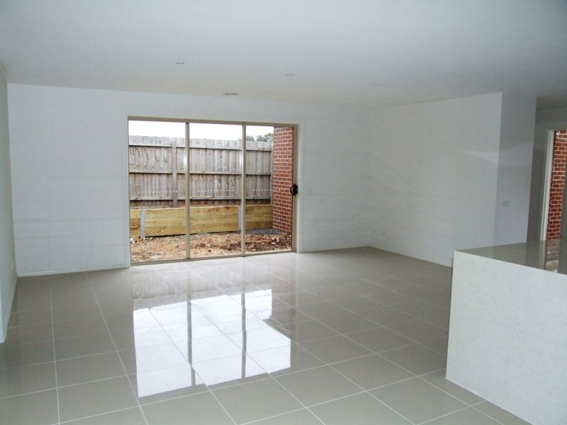 2/84 Underbank Blvd, Bacchus Marsh - Thumbnail 6