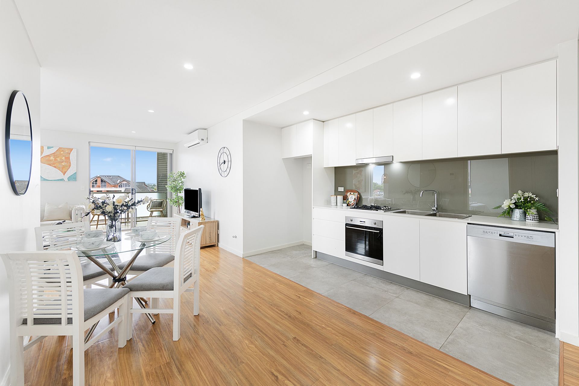 31/22 Grosvenor Street, Croydon, Croydon - Thumbnail 4