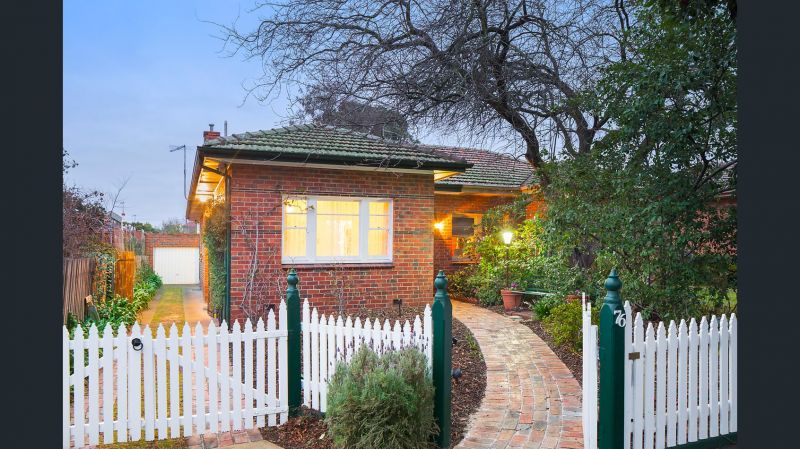 Art Deco grace in the heart of our city's best schooling