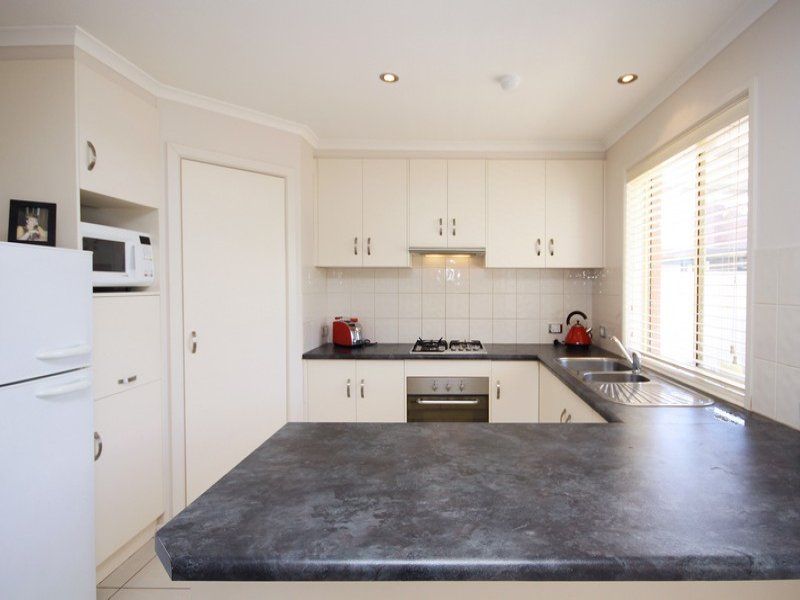 54 Lily St Blair Athol 5084