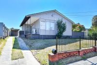 15 Forest Drive, Frankston North VIC