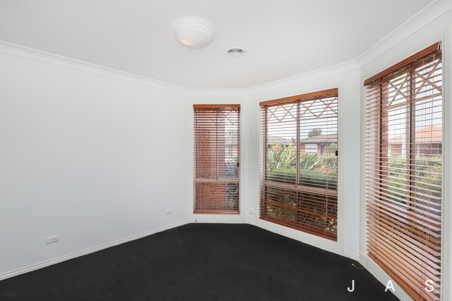 12 Duneed Way Delahey VIC, Delahey - Thumbnail 4