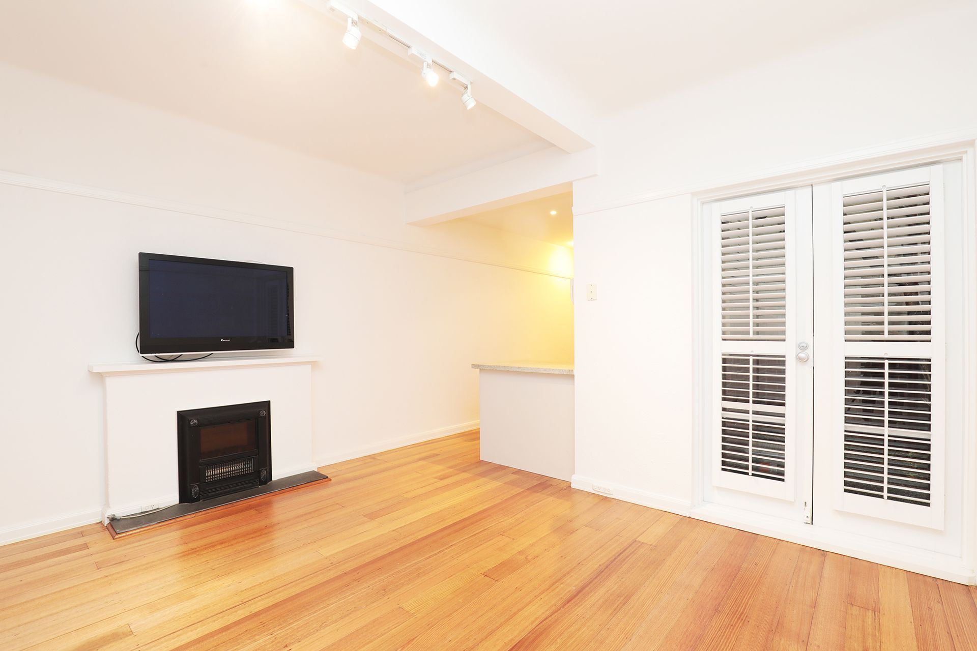 1/22 Leopold Street, South Yarra - Thumbnail 4