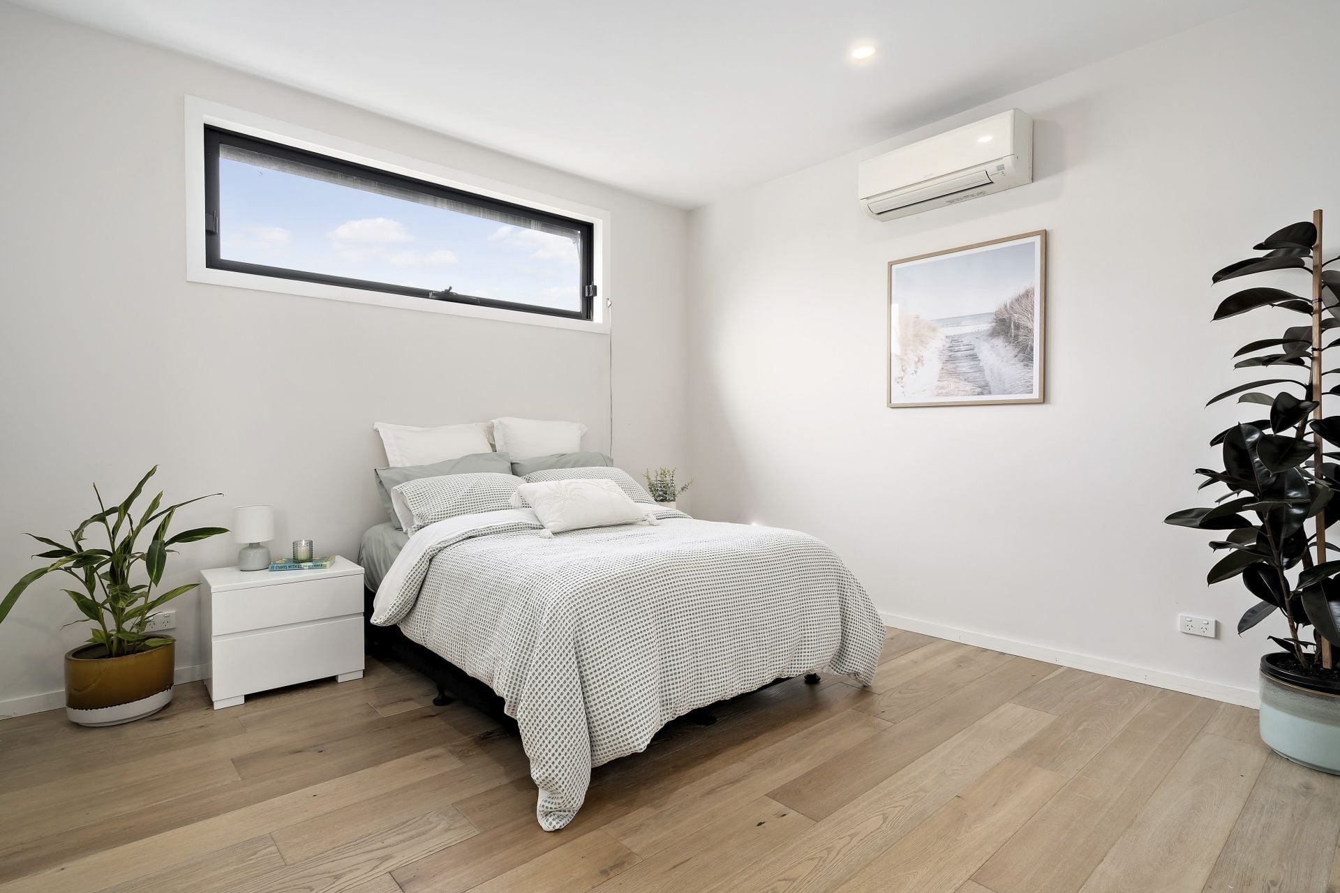 Beautifully Presented Two-Bedroom Townhouse