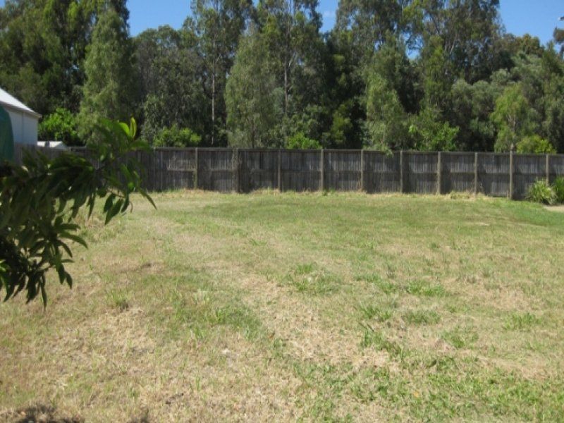 2 Crete Court KAWANA ISLAND QLD, Kawana Island - Thumbnail 3