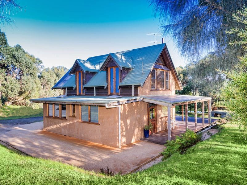 3 Costerman Terrace, Marengo - Thumbnail 3