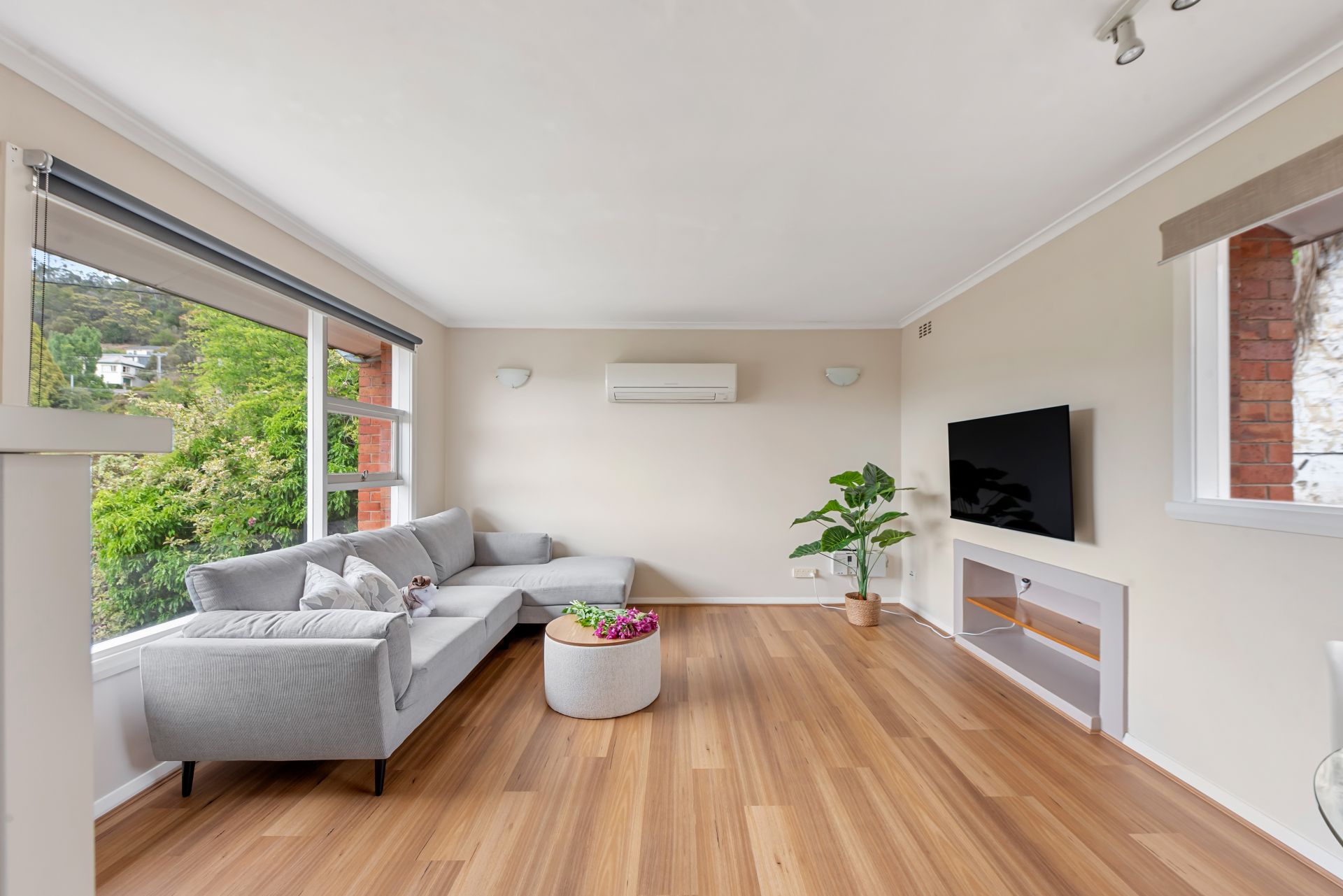 10 Basin Road, West Launceston Harrison Agents