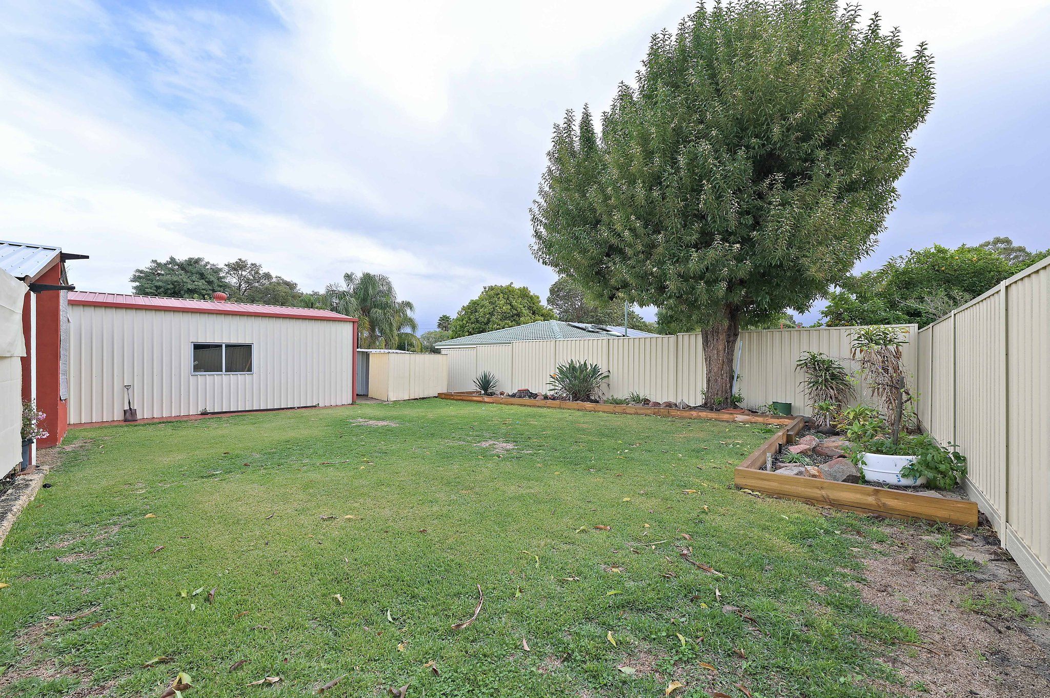 Real Estate For Sale 12 Chelsfield Street Gosnells , WA