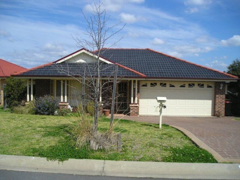 Real Estate For Sale 8 Bridle Avenue Currans Hill , NSW