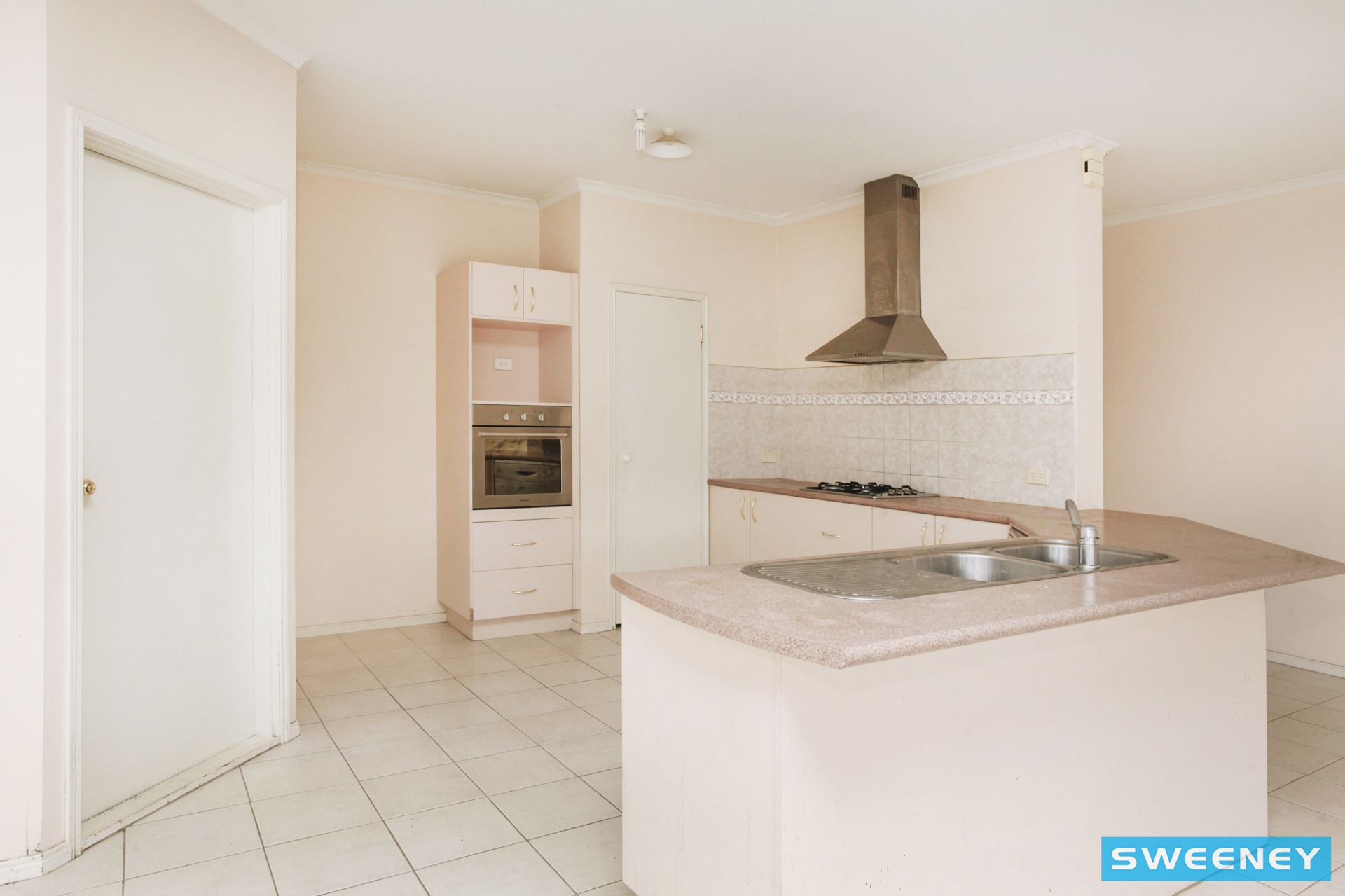 5 Como Glen, Caroline Springs - Thumbnail 4