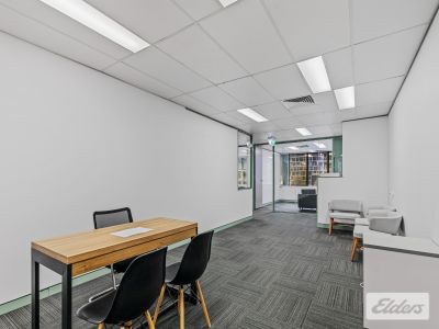 PLUG & PLAY SOUTH BRISBANE FITTED OFFICES!
