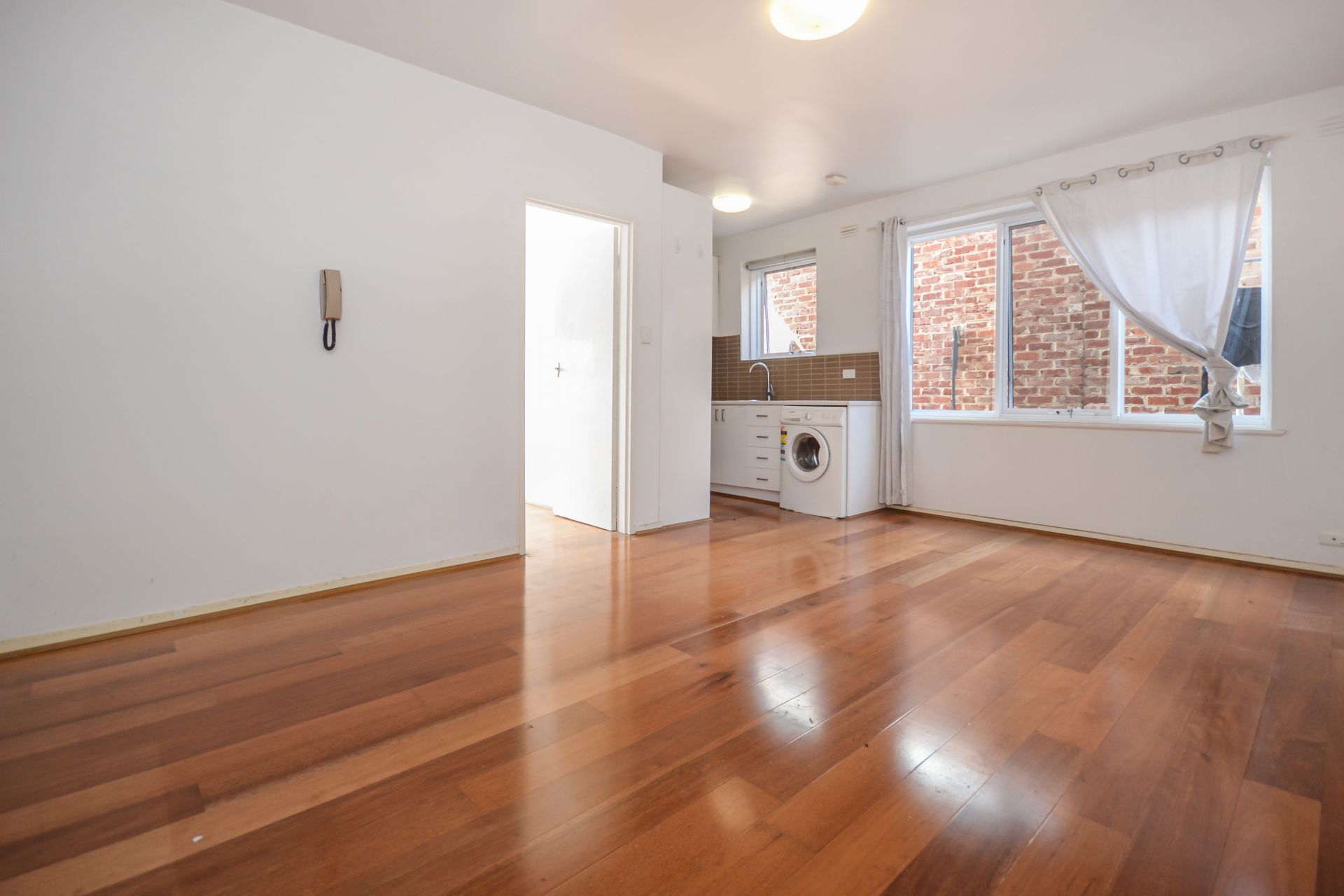 Perfectly Positioned One Bedroom Apartment