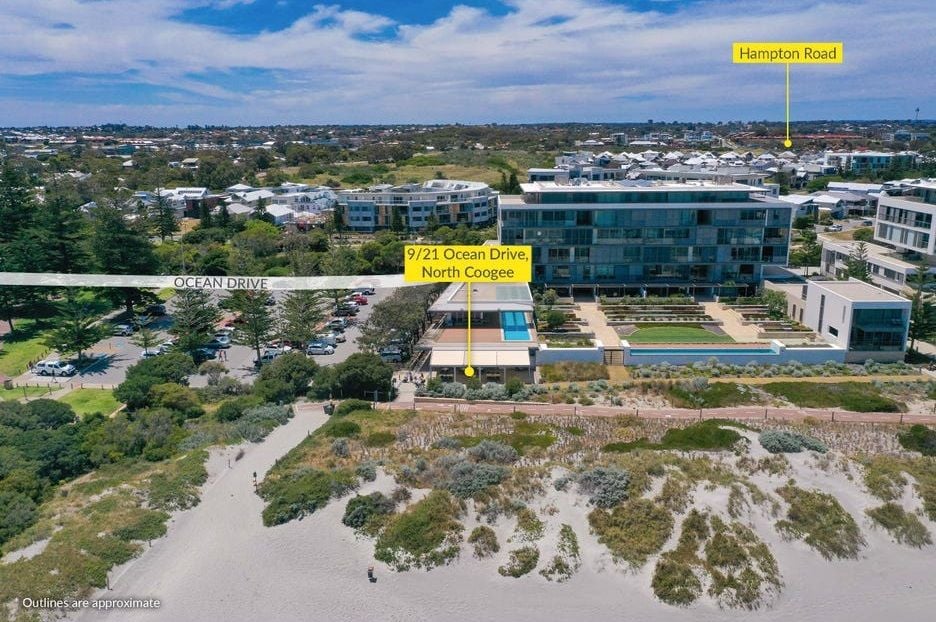 Real Estate For Commercial Sale 21 Ocean Drive North Coogee , WA