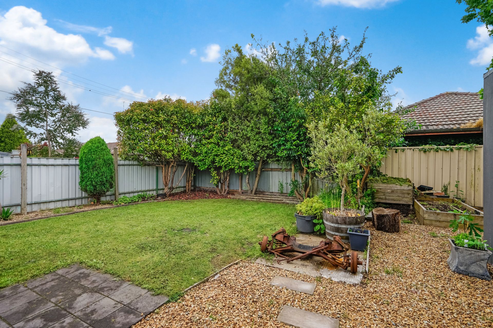 34  Ivanhoe  Street, Wendouree, Wendouree - Thumbnail 2