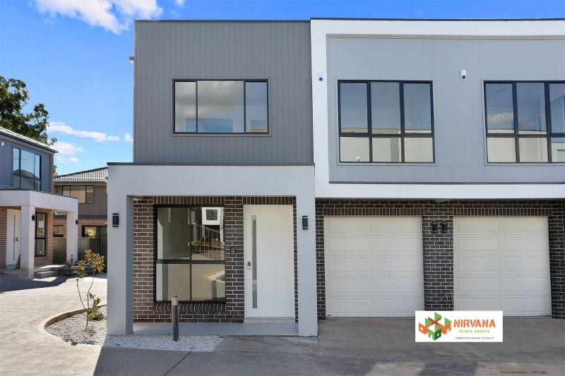 SOLD IN 3 DAYS! Contact Hardii Now!