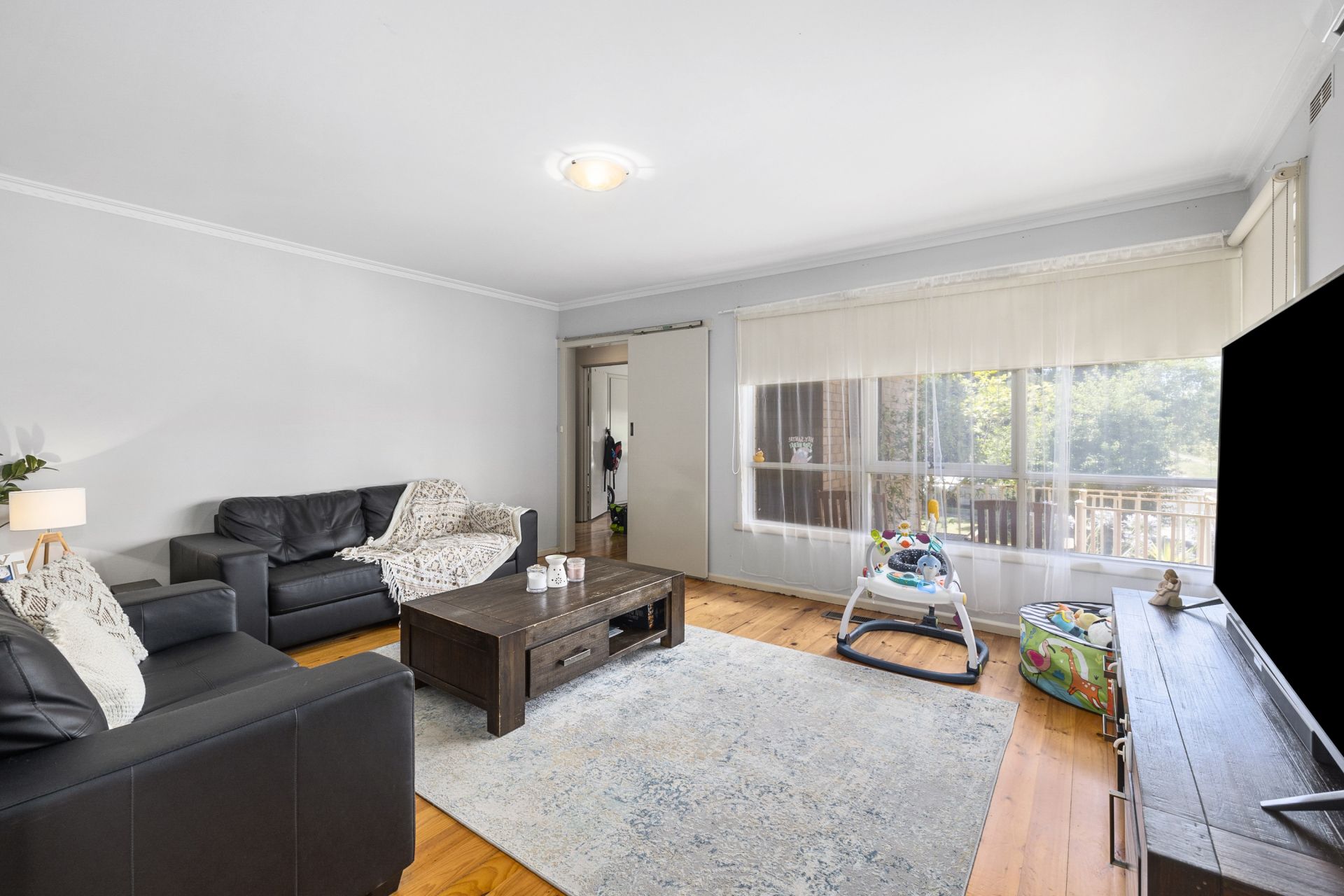 17 Locksley Street, Wendouree, Wendouree, Wendouree - Thumbnail 4