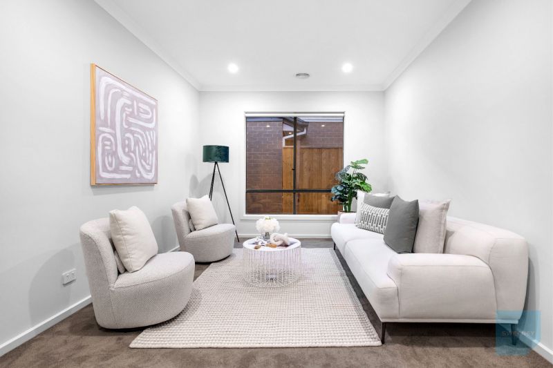 11 Lilybloom Way, Fraser Rise - Thumbnail 8