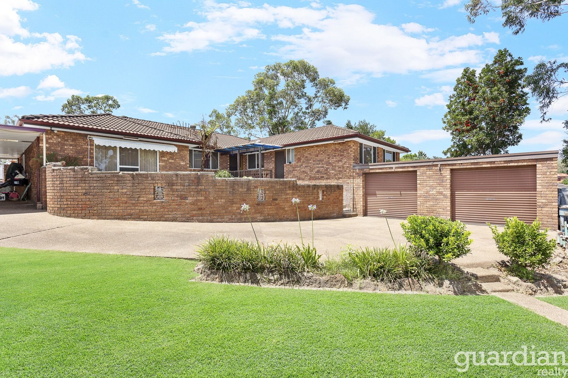 Real Estate For Sale 4 Greenbank Drive Glenhaven , NSW