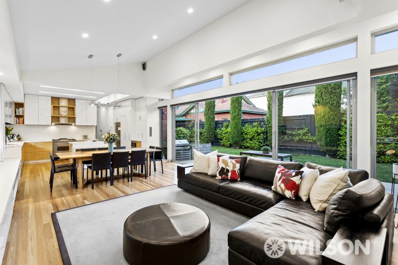 9 Wavenhoe Avenue ST KILDA EAST VIC, St Kilda East - Thumbnail 2