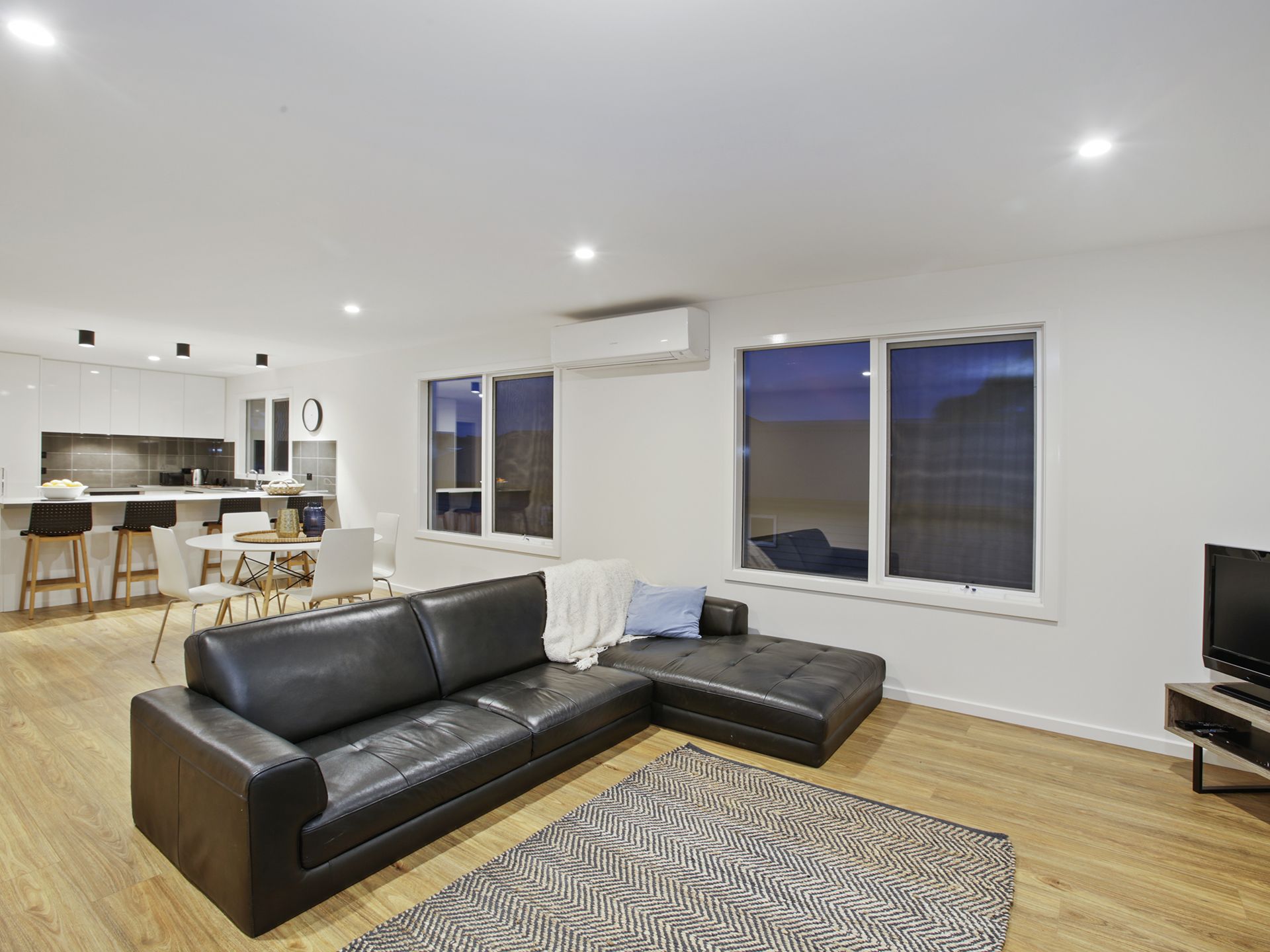 5 Woodlands Avenue, Apollo Bay - Thumbnail 3