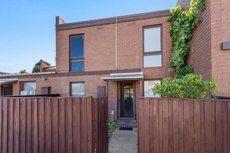 2/48 Nickson Street, Bundoora