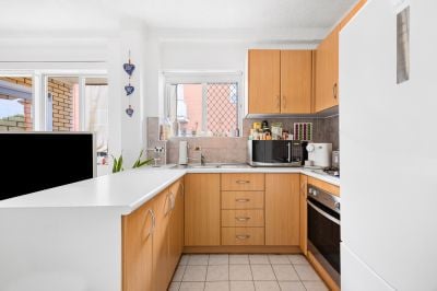Dee Why - 6/49 Howard Avenue
