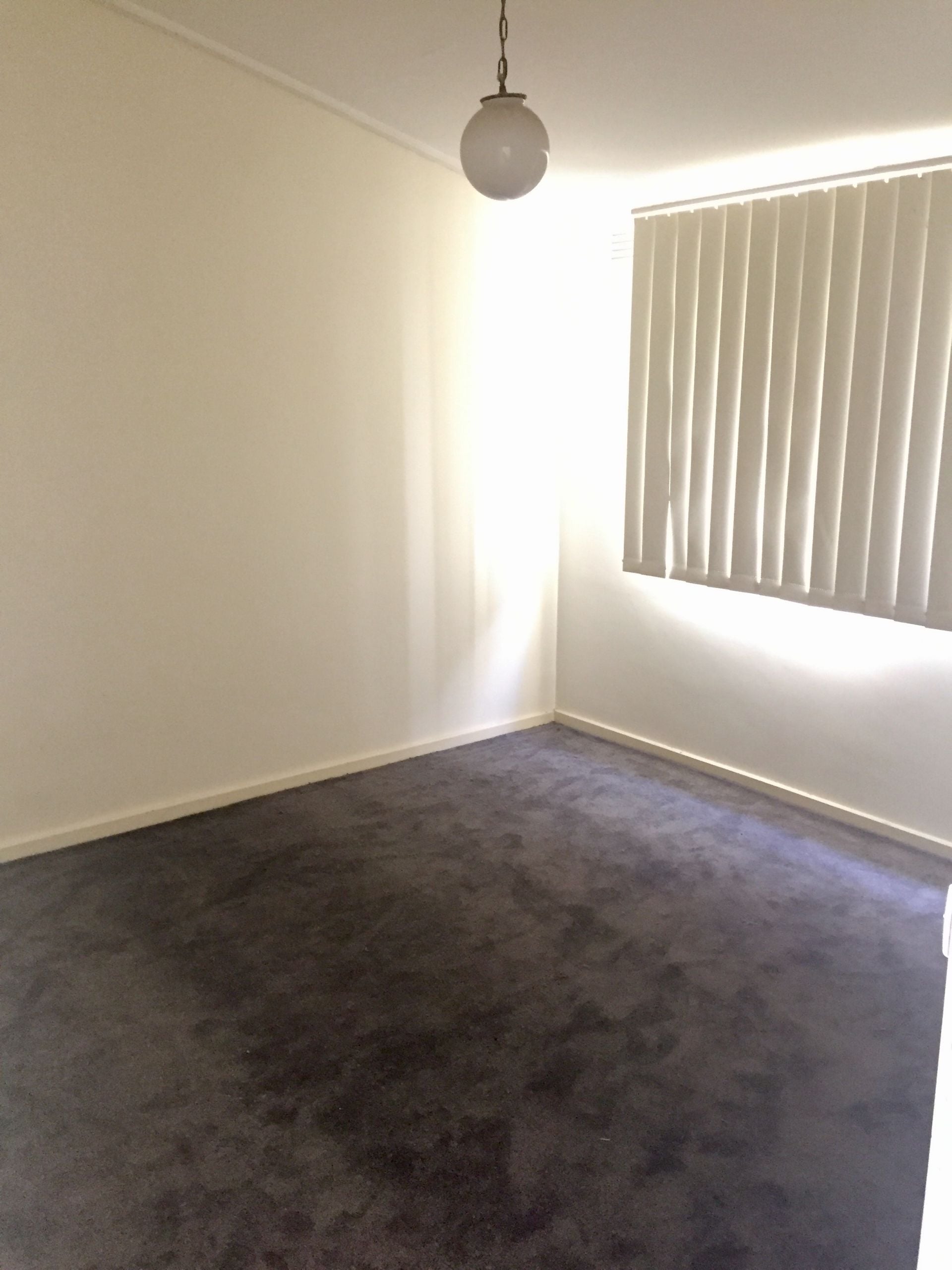 New Kitchen, New Flooring And Fresh Paint!