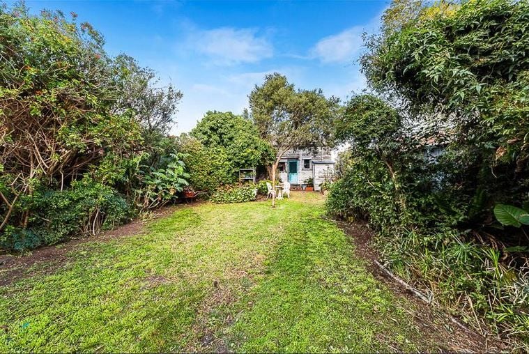 PERIOD CHARM IN AN IDEAL LOCATION