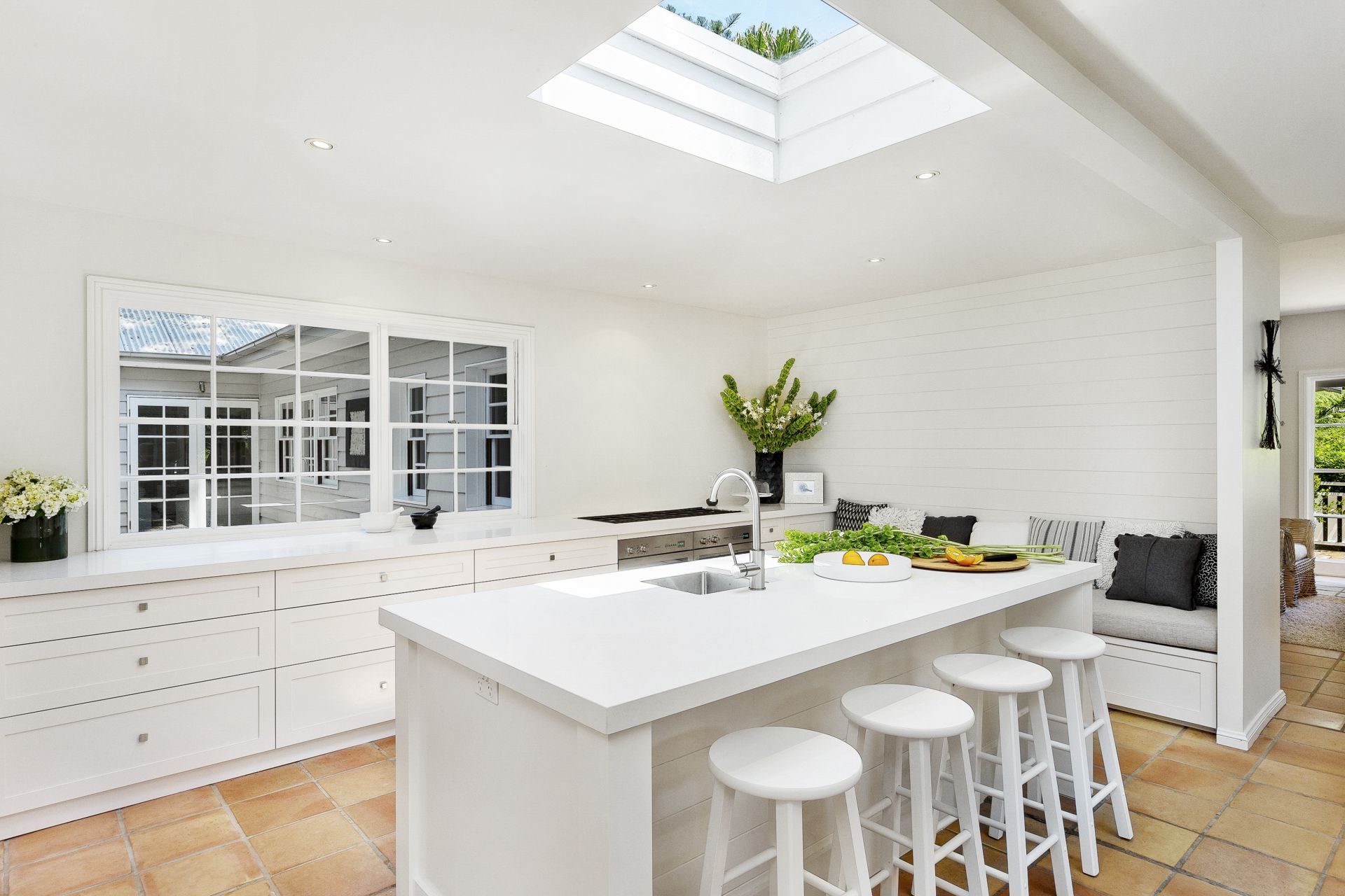 5 Coral Close Avalon Beach NSW, Avalon Beach - Thumbnail 6