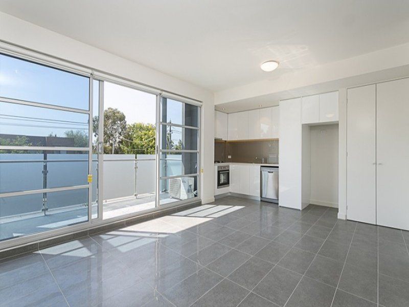 105/286 Hawthorn Road, Caulfield - Thumbnail 3