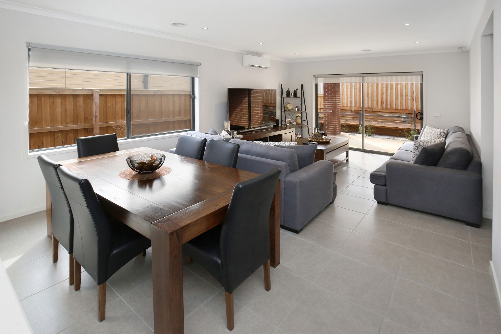 OPEN PLAN LIVING!!