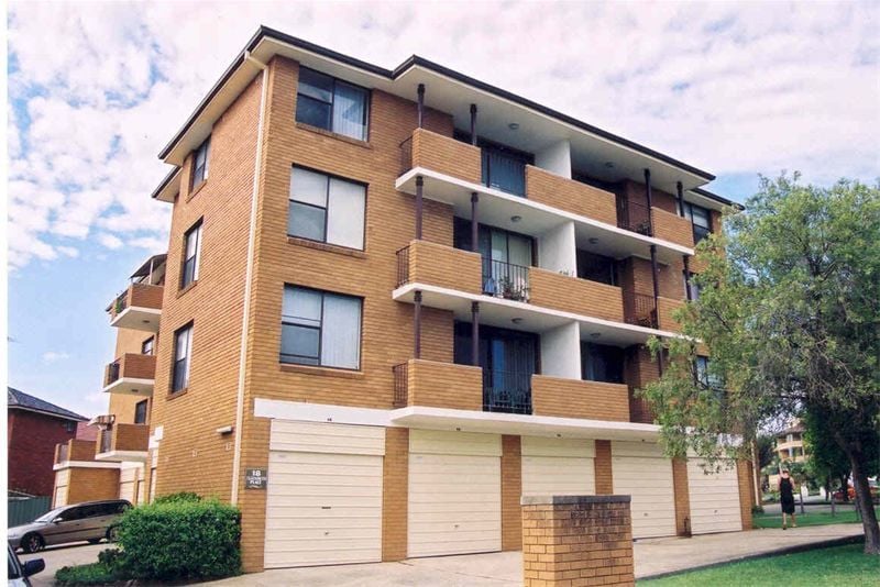 18 Elizabeth Place