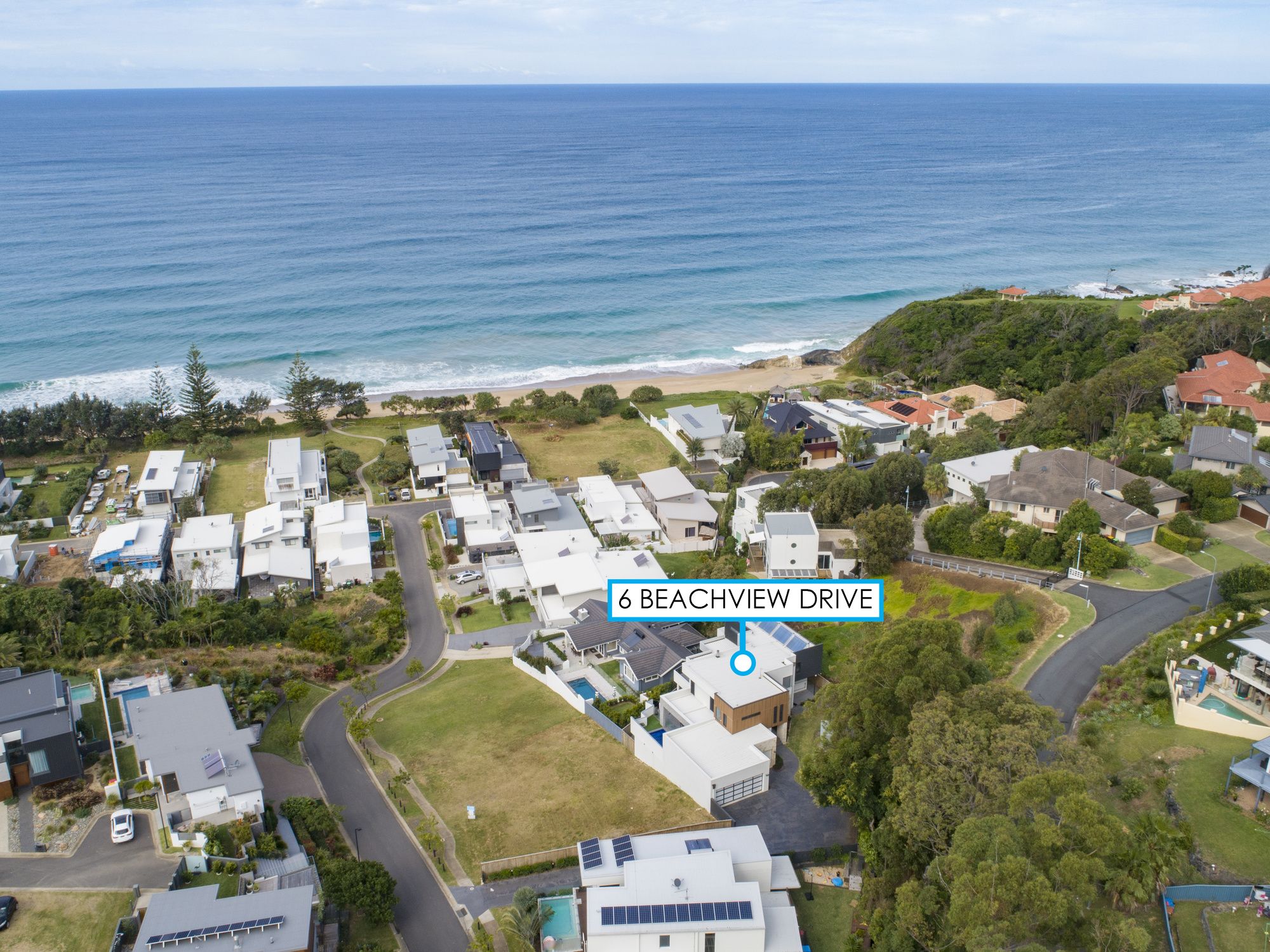For Sale 6 Beachview Drive Sapphire Beach , NSW
