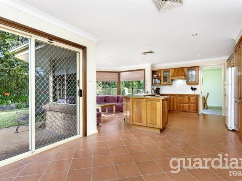 23 Lygon Place, Castle Hill - Thumbnail 3