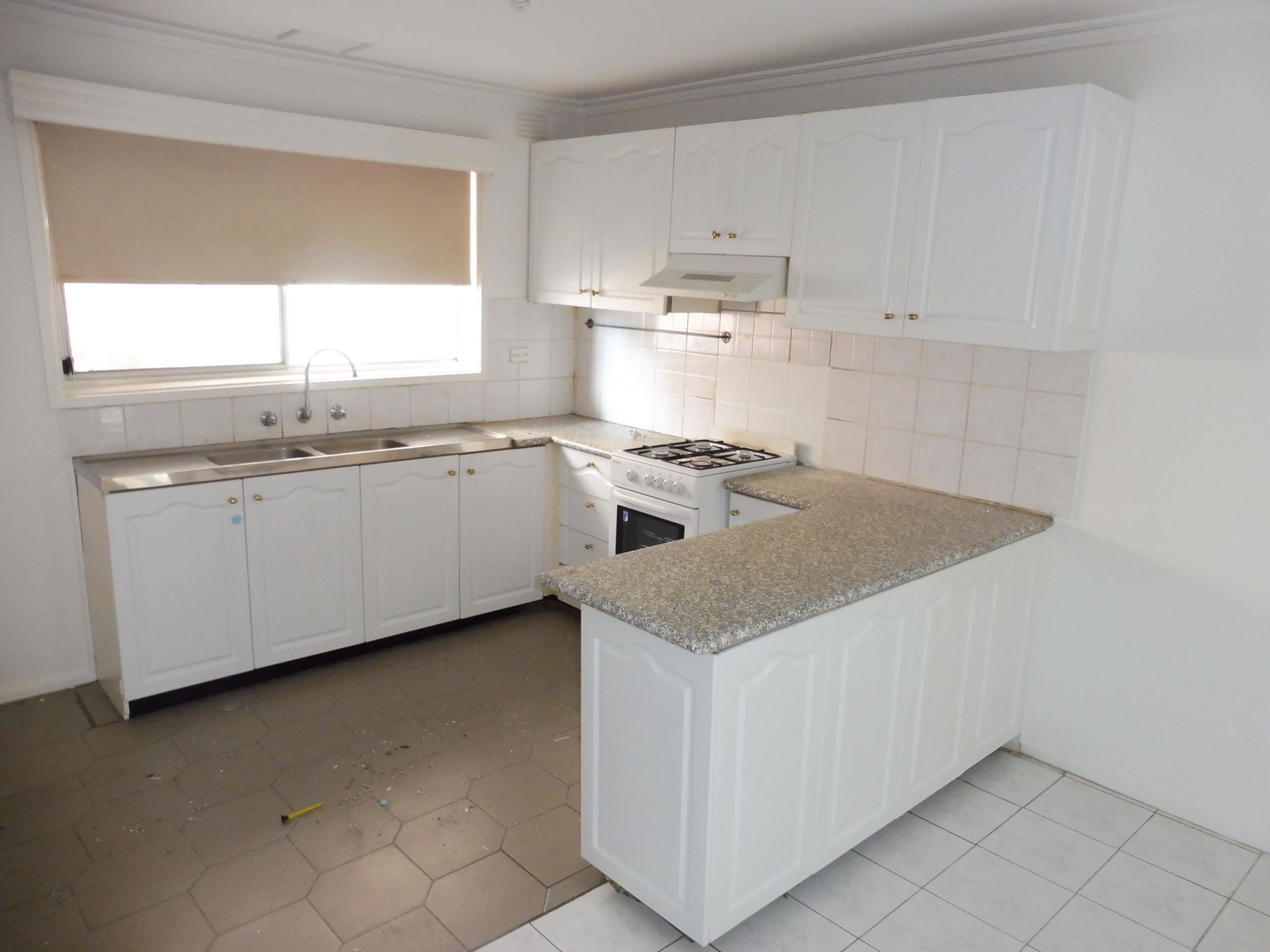 CLOSE TO ALL AMENITIES