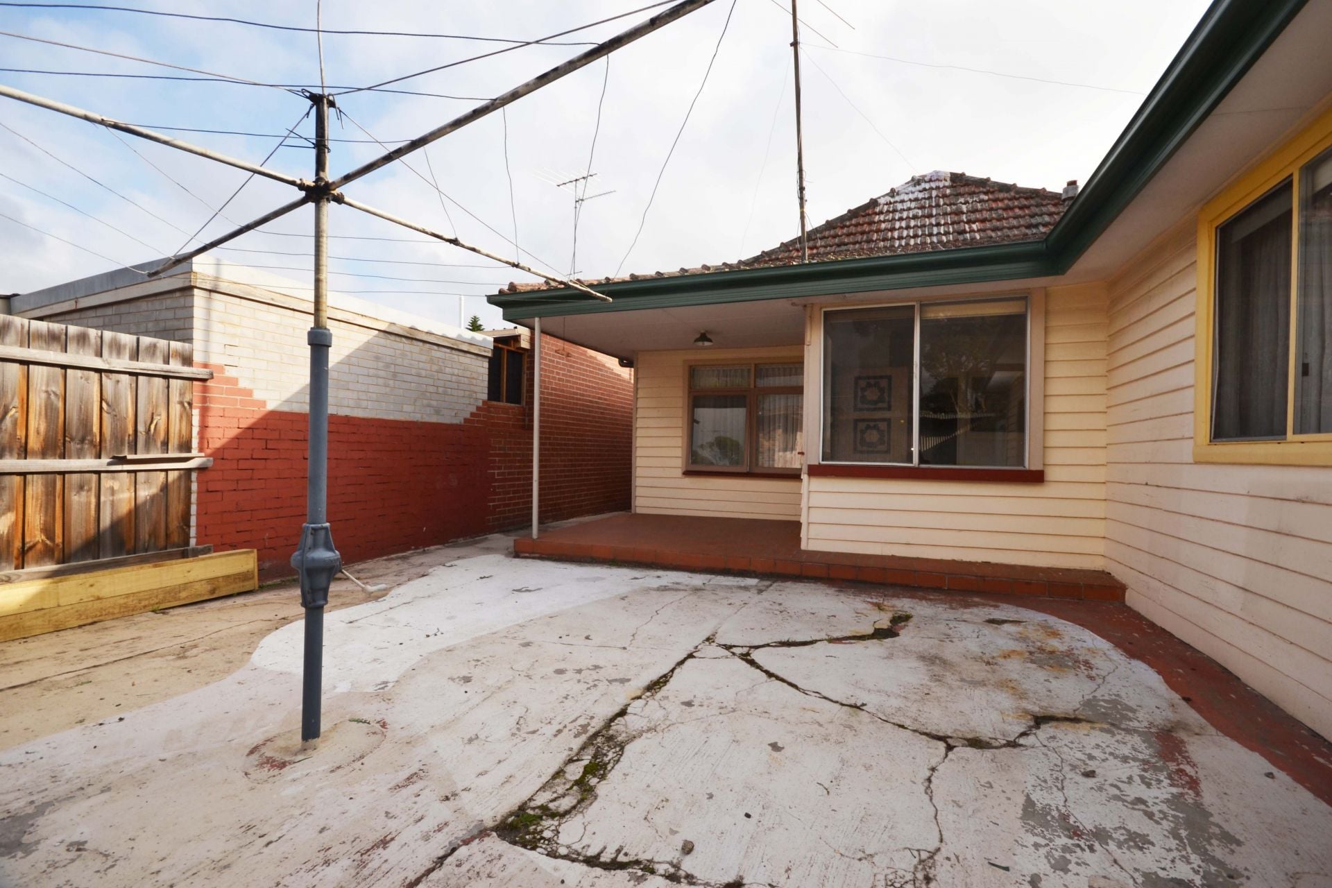 PREMIER PACKAGE ON PRESTON STREET