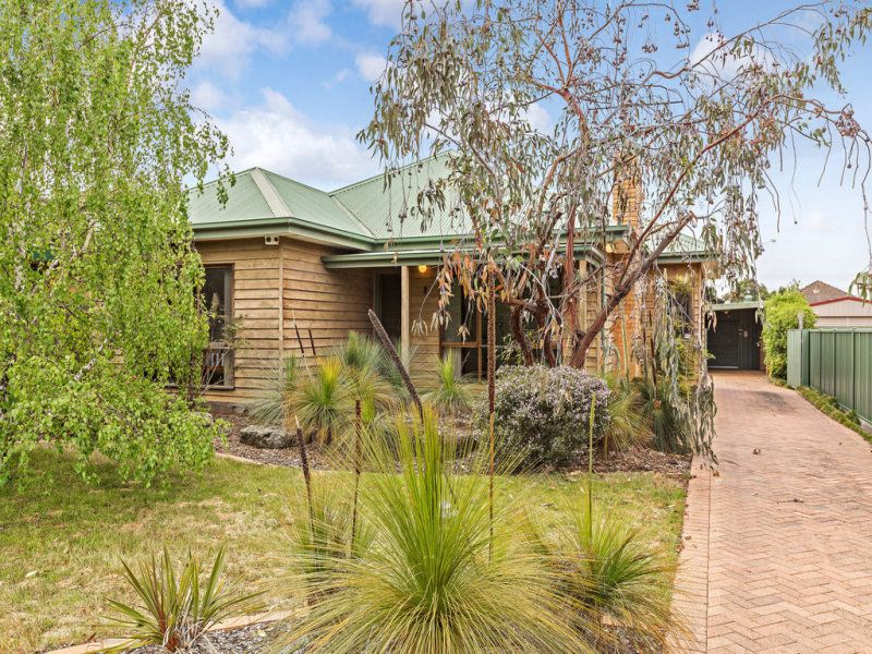 8 Cobham St, Altona - Thumbnail 2