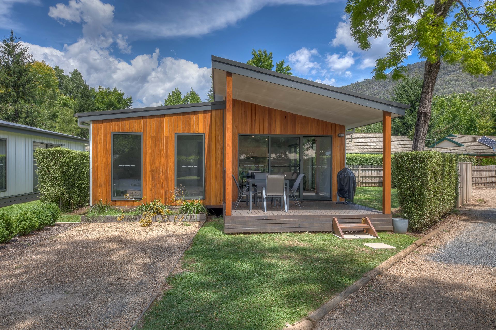 2/14 Gavan Street, Bright Dickens Real Estate