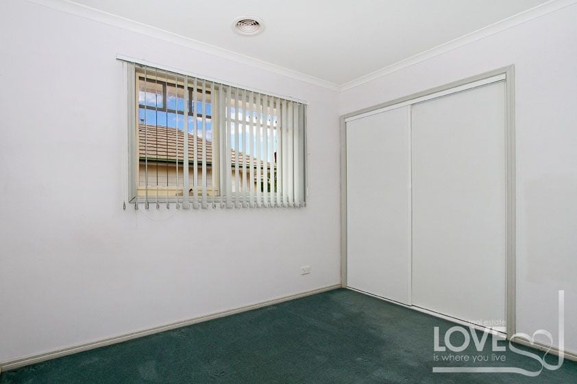 BEAUTIFULLY PRESENTED AND IN A GREAT LOCATION!