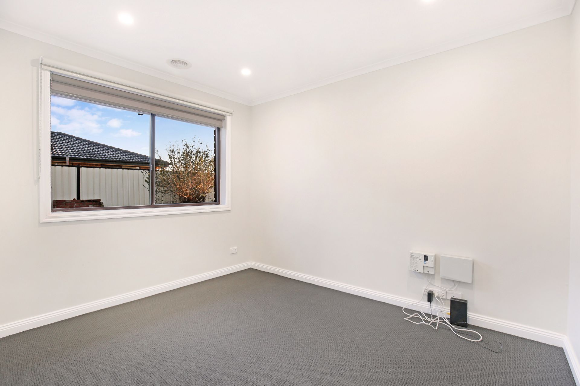 Freshly Painted 3 Bedroom Family Home!!