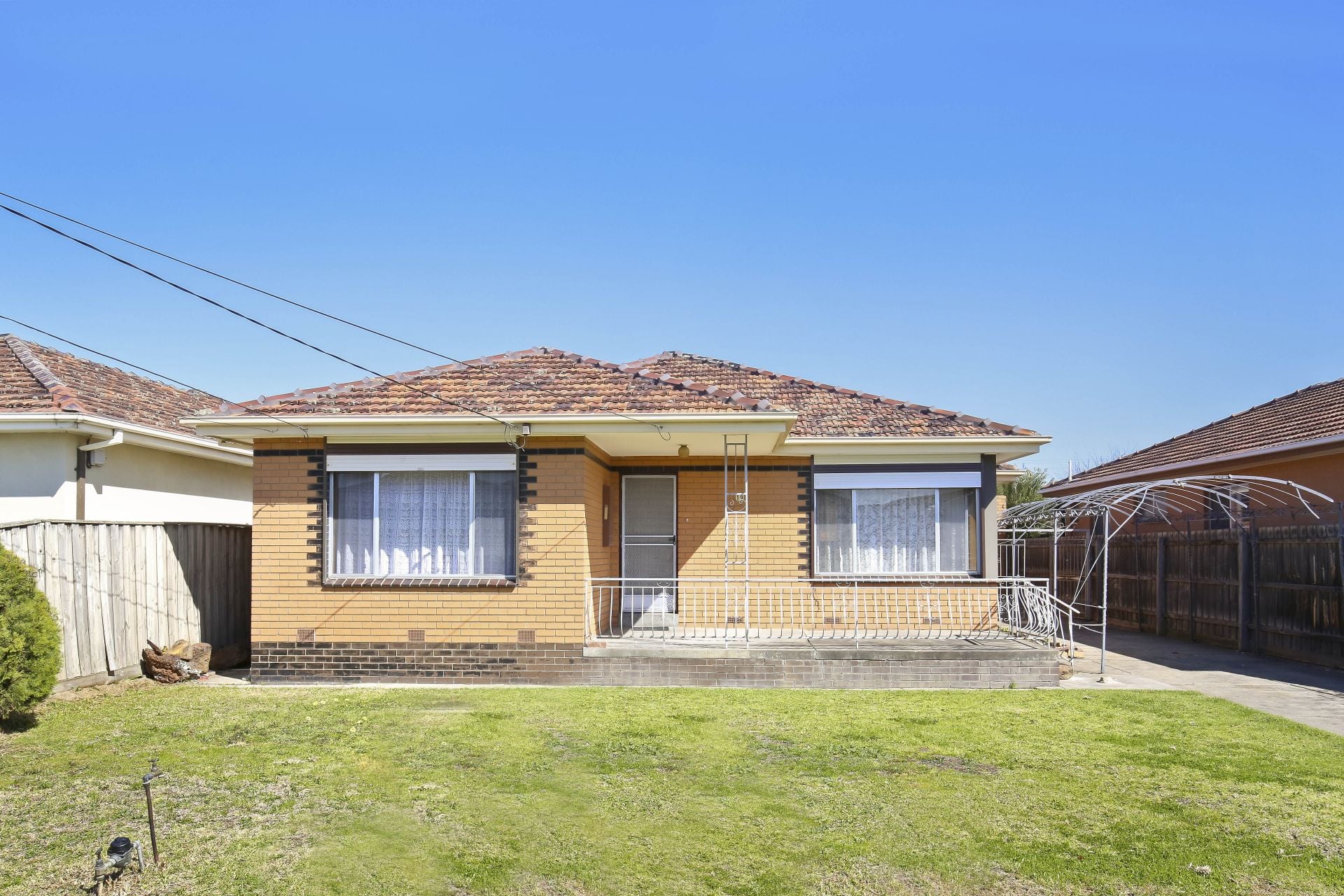 PRIME LOCATION     *Insp Thu 17th Oct @ 4:40pm*